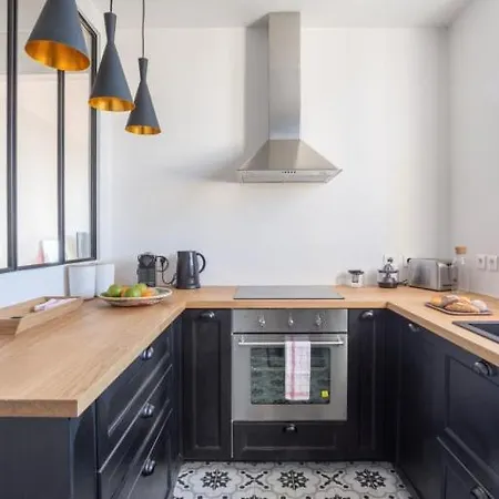 Guestready - Designer - Eiffel Tower View! Apartman Párizs