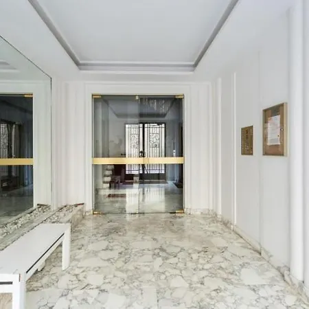 Guestready - Designer - Eiffel Tower View! * باريس