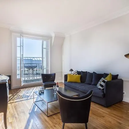 Daire Guestready - Designer - Eiffel Tower View! *